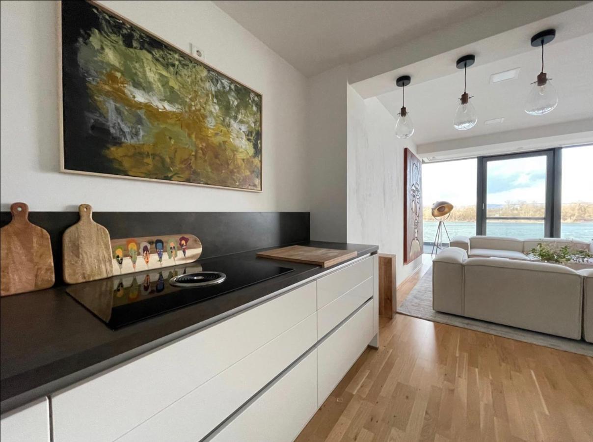 Modernes Mit Wunderschonem Rheinblick * Urmitz